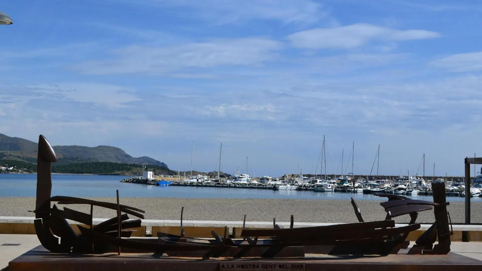 ¡Fantastico Apartamento En Sant Genis, Llanca! Ideal Para Familias, Cerca De La Playa De Grifeu. - Es-170-45 Spain