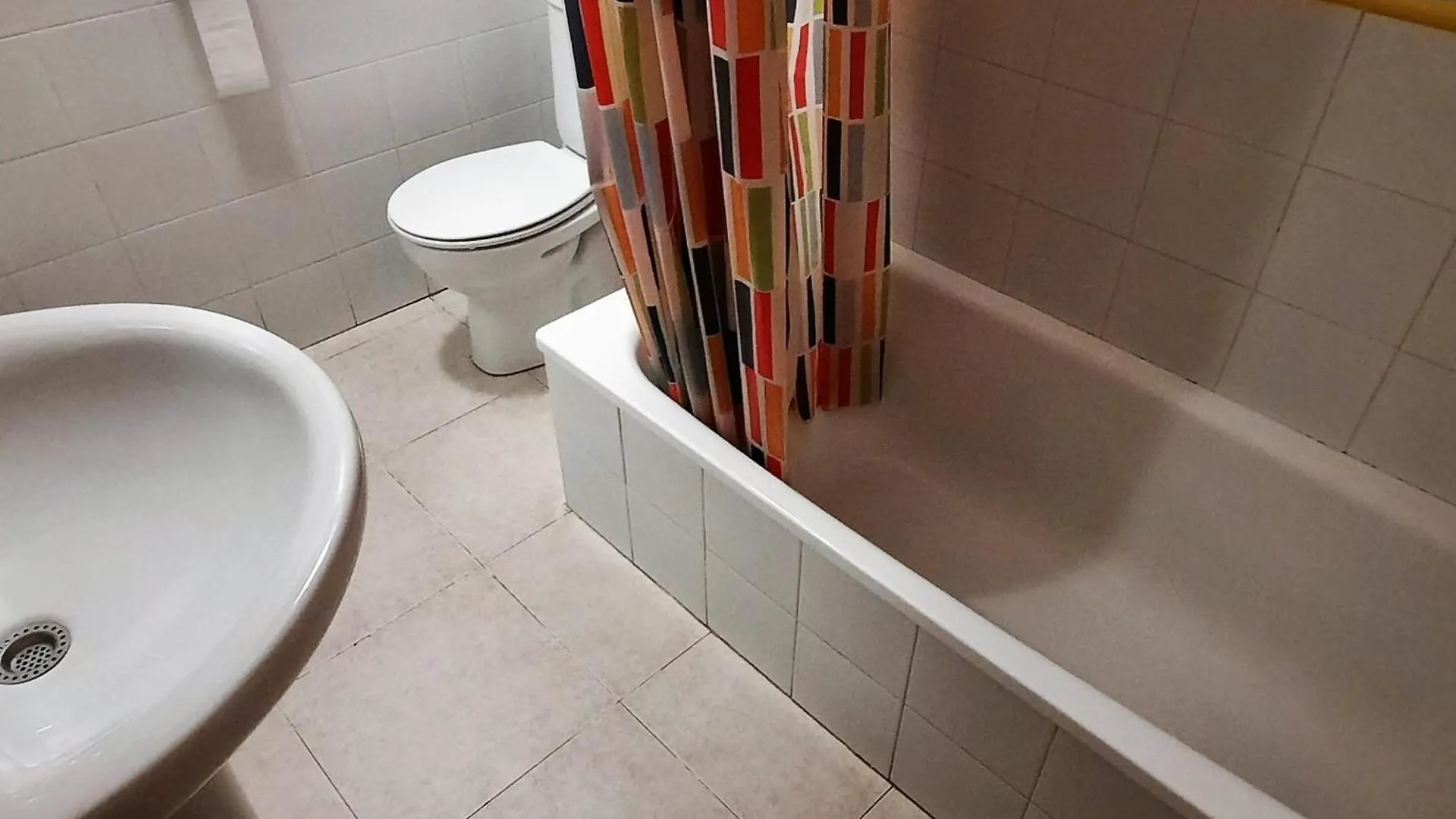 ¡Fantastico Apartamento En Sant Genis, Llanca! Ideal Para Familias, Cerca De La Playa De Grifeu. - Es-170-45 Spain